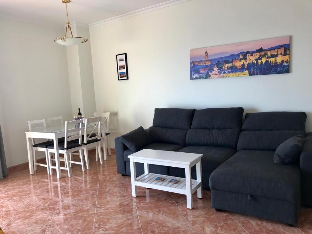 Apartament La Roca-Mediterraneo Views, 8Th Floor-New Kitchen- Pool- Parking-Air Conditioning, Ceiling Fans & Free Wifi Torremolinos Zewnętrze zdjęcie