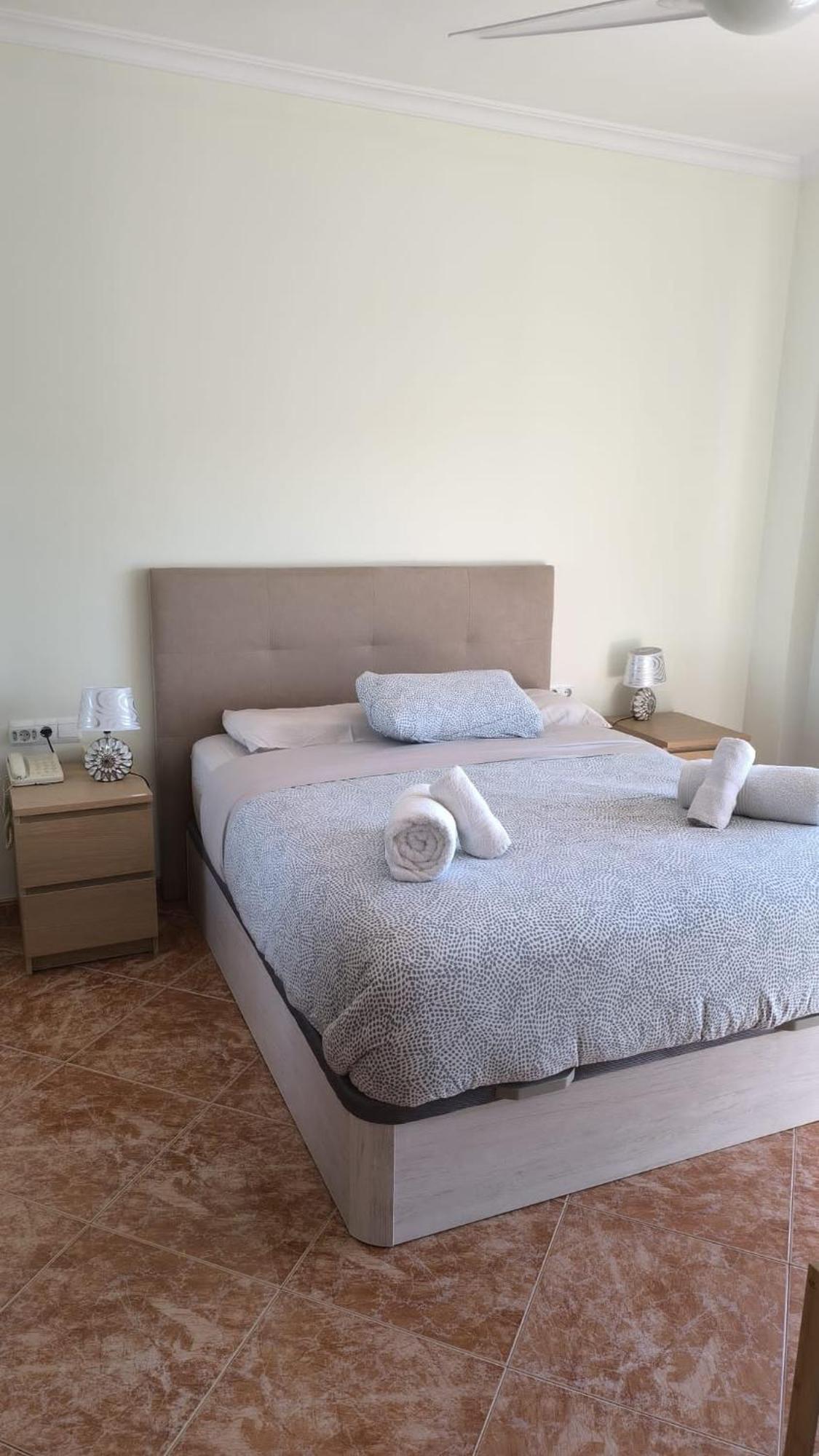 Apartament La Roca-Mediterraneo Views, 8Th Floor-New Kitchen- Pool- Parking-Air Conditioning, Ceiling Fans & Free Wifi Torremolinos Zewnętrze zdjęcie